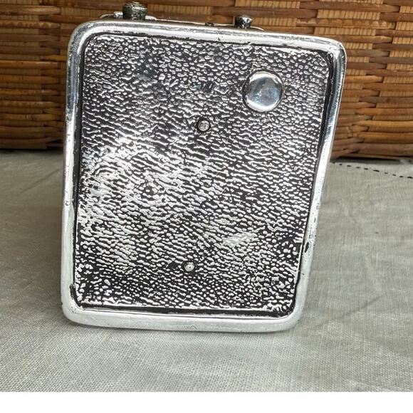 Vintage W. E. Smithe Hinged Black Velvet Lined Silver Toned Camera Trinket Box - Picture 4 of 14